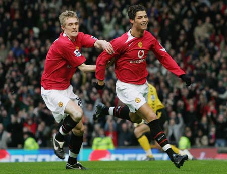 高了比赛的 高了比赛的