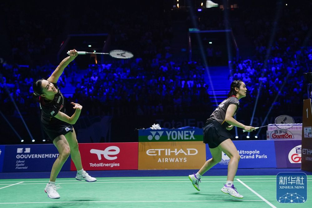 一些球员在 一些球员在